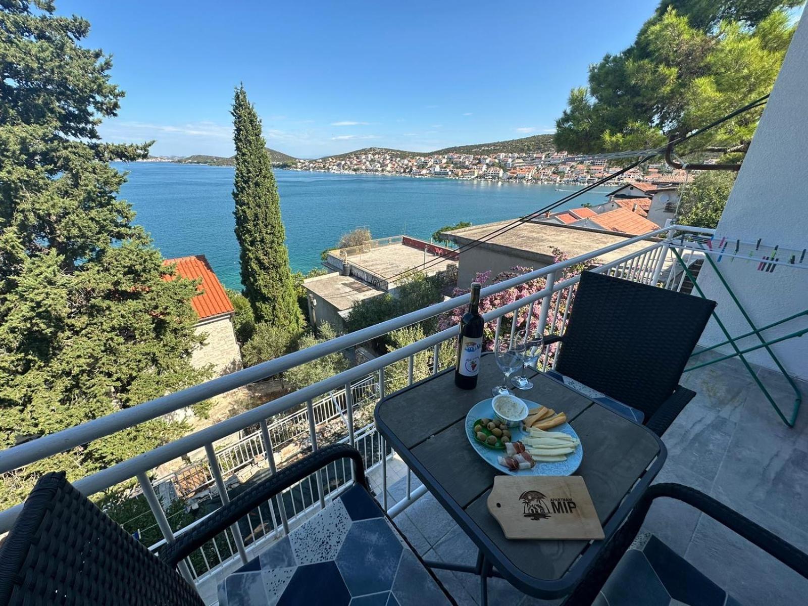 Apartment Mip Tisno