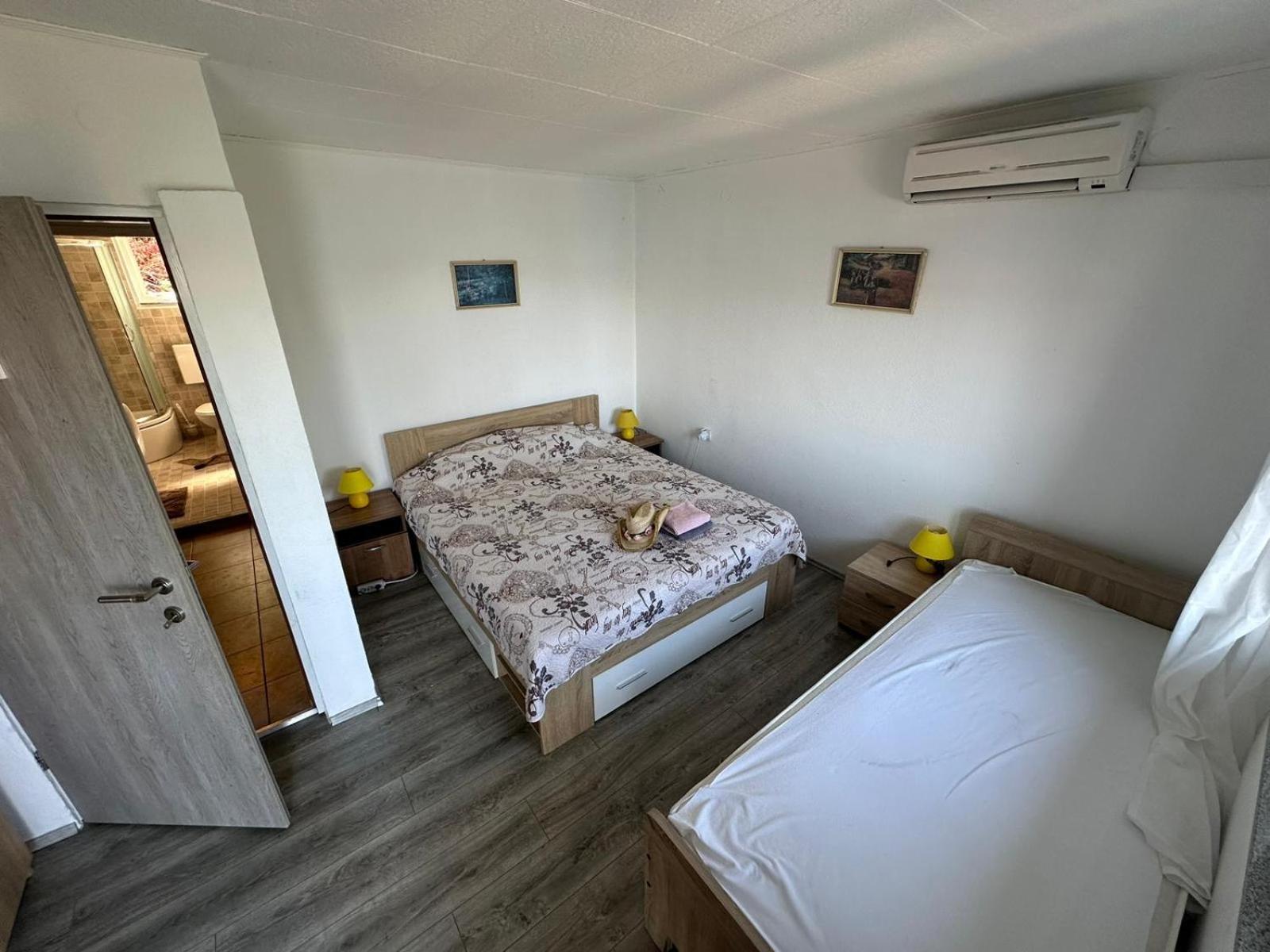 Apartment Mip Tisno